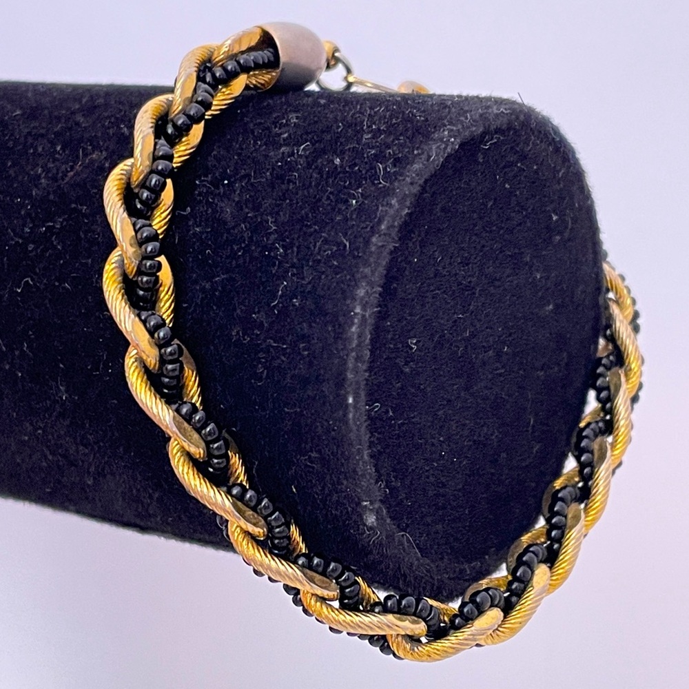 Vintage 90’s TRIFARI Gold Tone Black Beaded Holiday Mob Wife Streetwear Bracelet